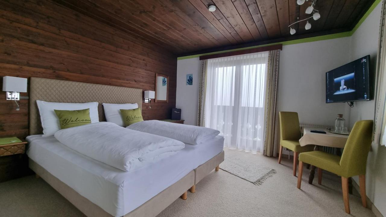 Pension Schoene Aussicht Kuchl Buitenkant foto