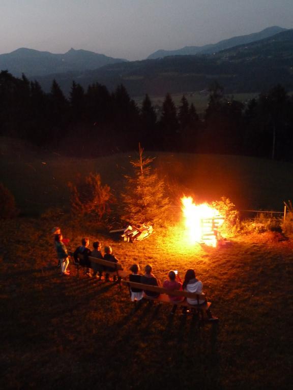 Pension Schoene Aussicht Kuchl Buitenkant foto