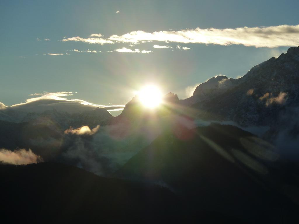 Pension Schoene Aussicht Kuchl Buitenkant foto