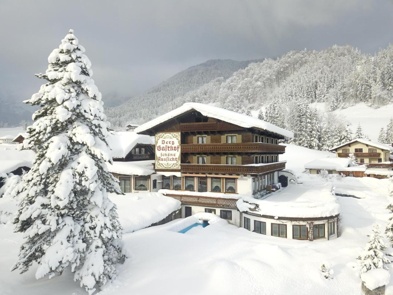 Pension Schoene Aussicht Kuchl Buitenkant foto